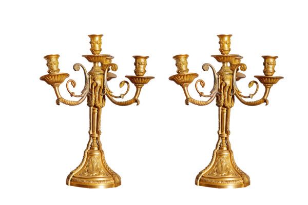 IL_10. Pareja de candelabros dorados (a) IL_10. Pareja de candelabros dorados (a)
