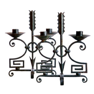 IL_12. Pareja de candelabros de hierro (a)